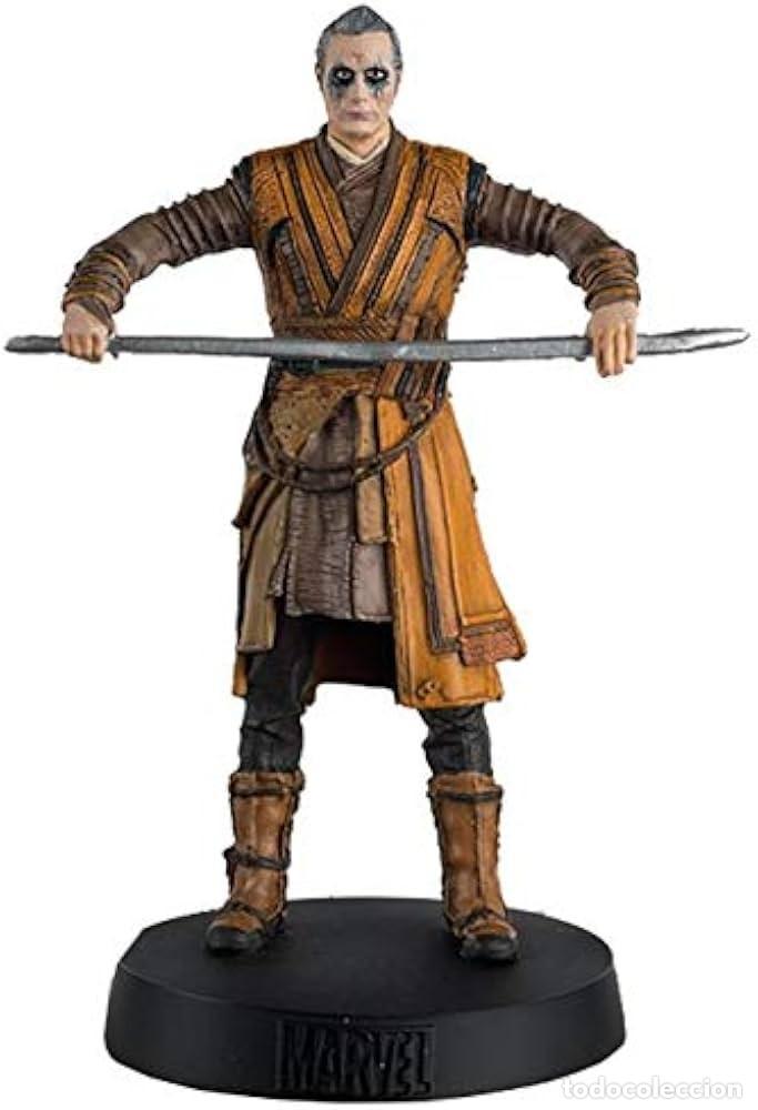Figuras y mu&ntilde;ecos Marvel: Figura de Kaecilius. Marvel Movie Collection - Foto 1