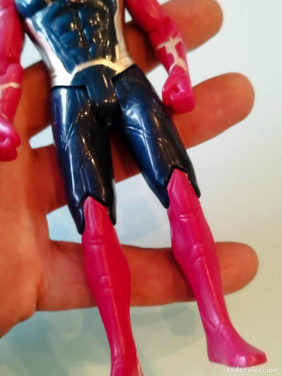 Figuras y mu&ntilde;ecos Marvel: Figura De Acci&oacute;n Marvel Vengadores: La Visi&oacute;n Sin Capa. - Foto 3