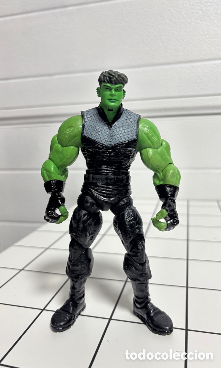 Figuras y mu&ntilde;ecos Marvel: Young Avengers Hulkling Marvel Legends