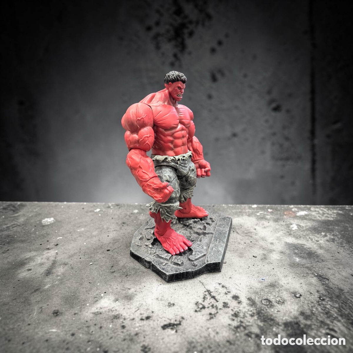 Figuras y mu&ntilde;ecos Marvel: Figura articulada 25 cms. Red Hulk Marvel 2011 - Foto 2