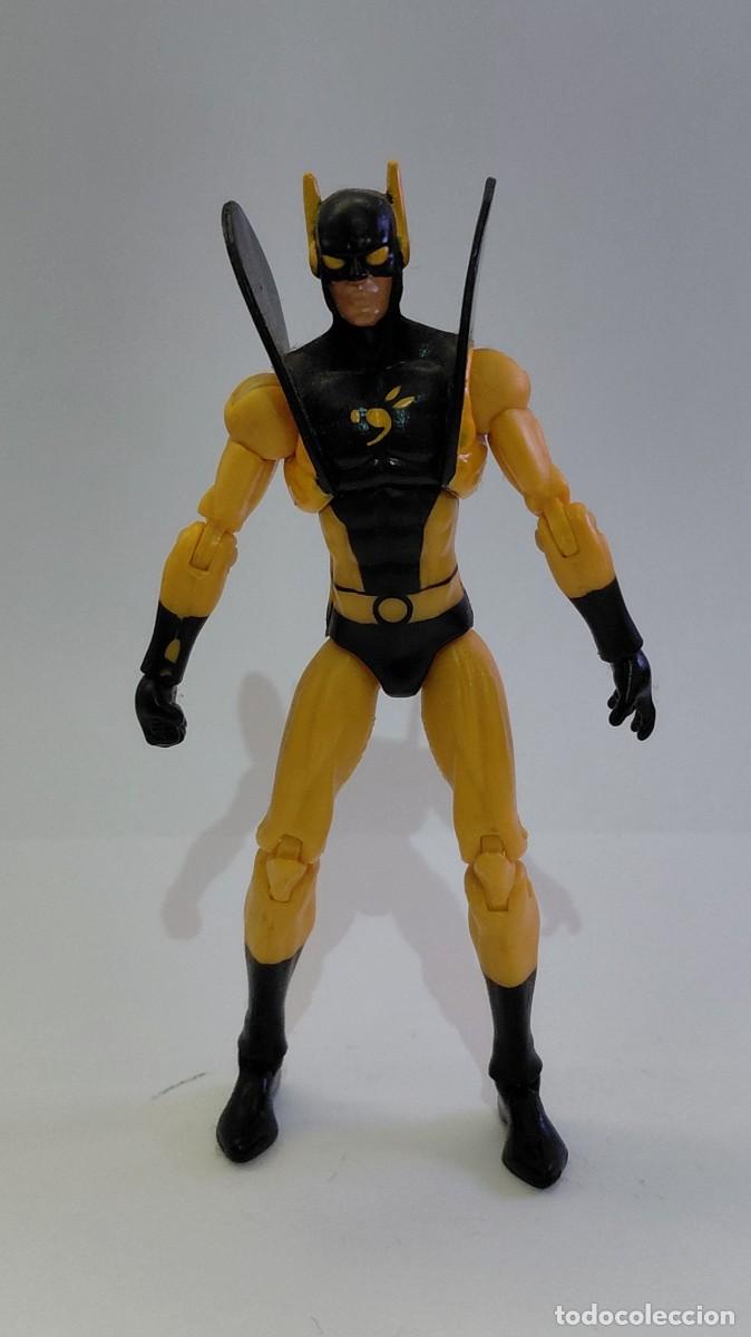 Figuras y mu&ntilde;ecos Marvel: YELLOW JACKET MARVEL UNIVERSE/LEGENDS SERIES 10cm 3,75&rdquo; HASBRO