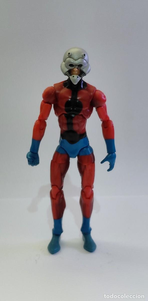 Figuras y mu&ntilde;ecos Marvel: ANT-MAN MARVEL UNIVERSE/LEGENDS SERIES 10cm 3,75&rdquo; HASBRO
