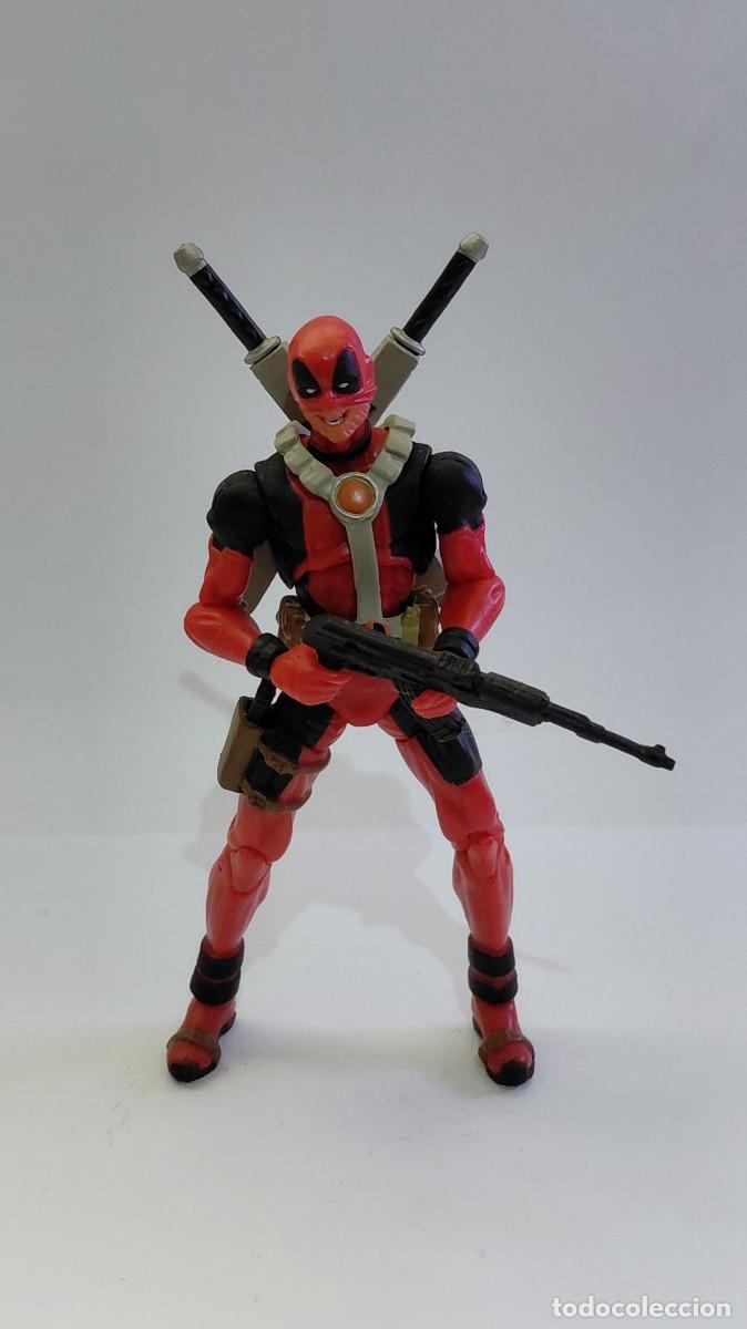 Figuras y mu&ntilde;ecos Marvel: DEADPOOL MARVEL UNIVERSE/LEGENDS SERIES 10cm 3,75&rdquo; HASBRO
