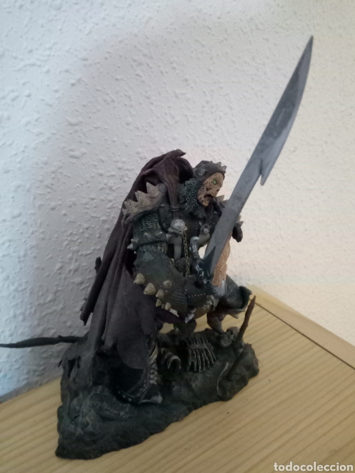 Figuras y mu&ntilde;ecos McFarlane: figura con espada mcfralane terror calaveras - Foto 2