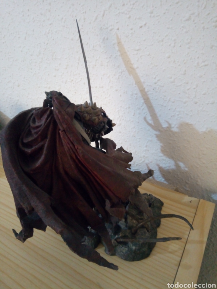 Figuras y mu&ntilde;ecos McFarlane: figura con espada mcfralane terror calaveras - Foto 3
