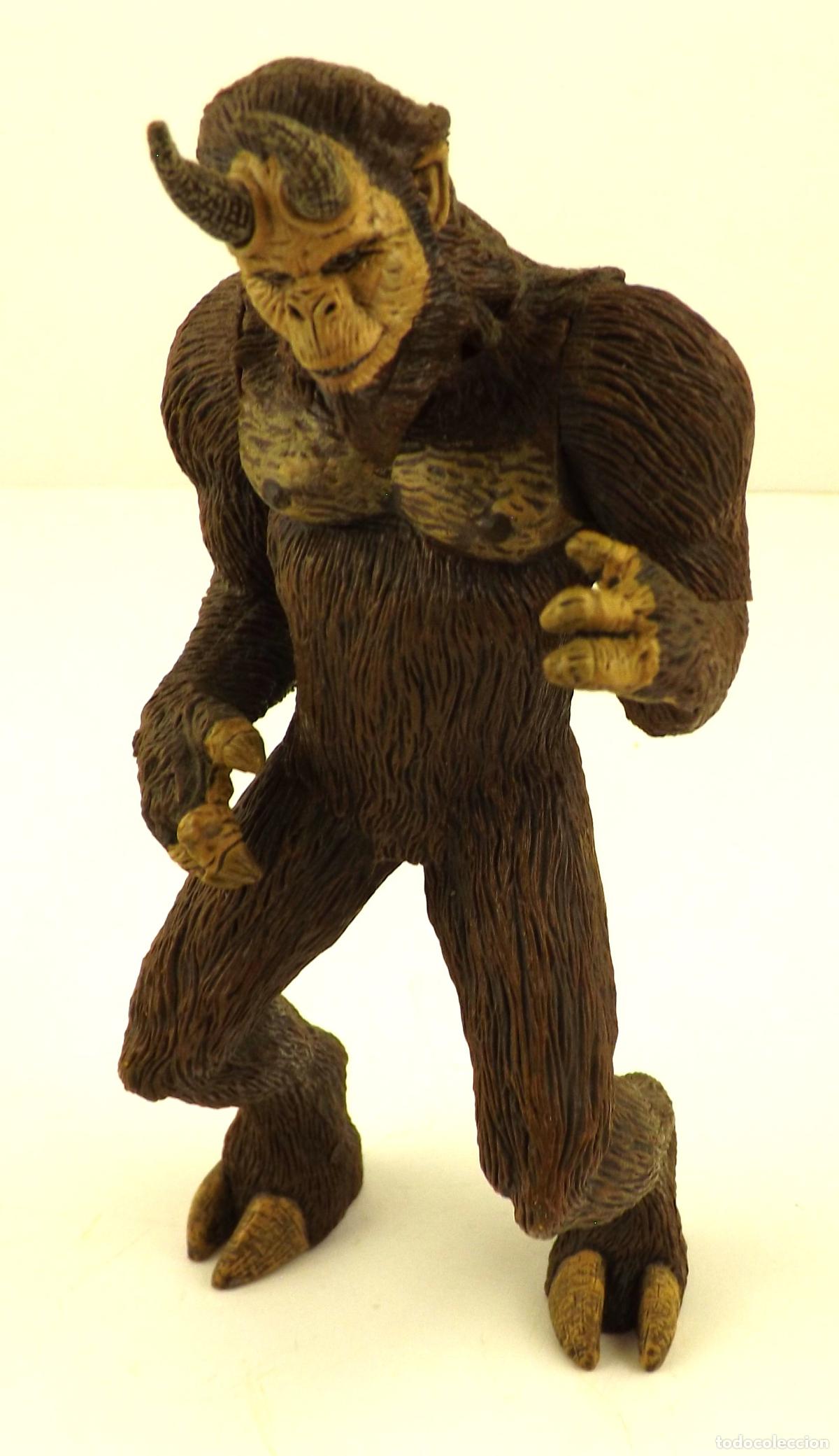 Figuras y mu&ntilde;ecos McFarlane: Little Nicky Big Foot (loose) - Foto 3