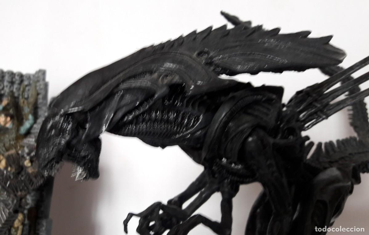 Figuras y mu&ntilde;ecos McFarlane: Figuras Alien Queen vs. Predator set de McFarlane Toys - Foto 7