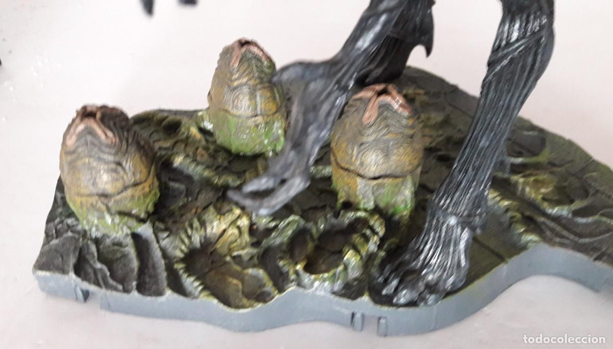 Figuras y mu&ntilde;ecos McFarlane: Figuras Alien Queen vs. Predator set de McFarlane Toys - Foto 8