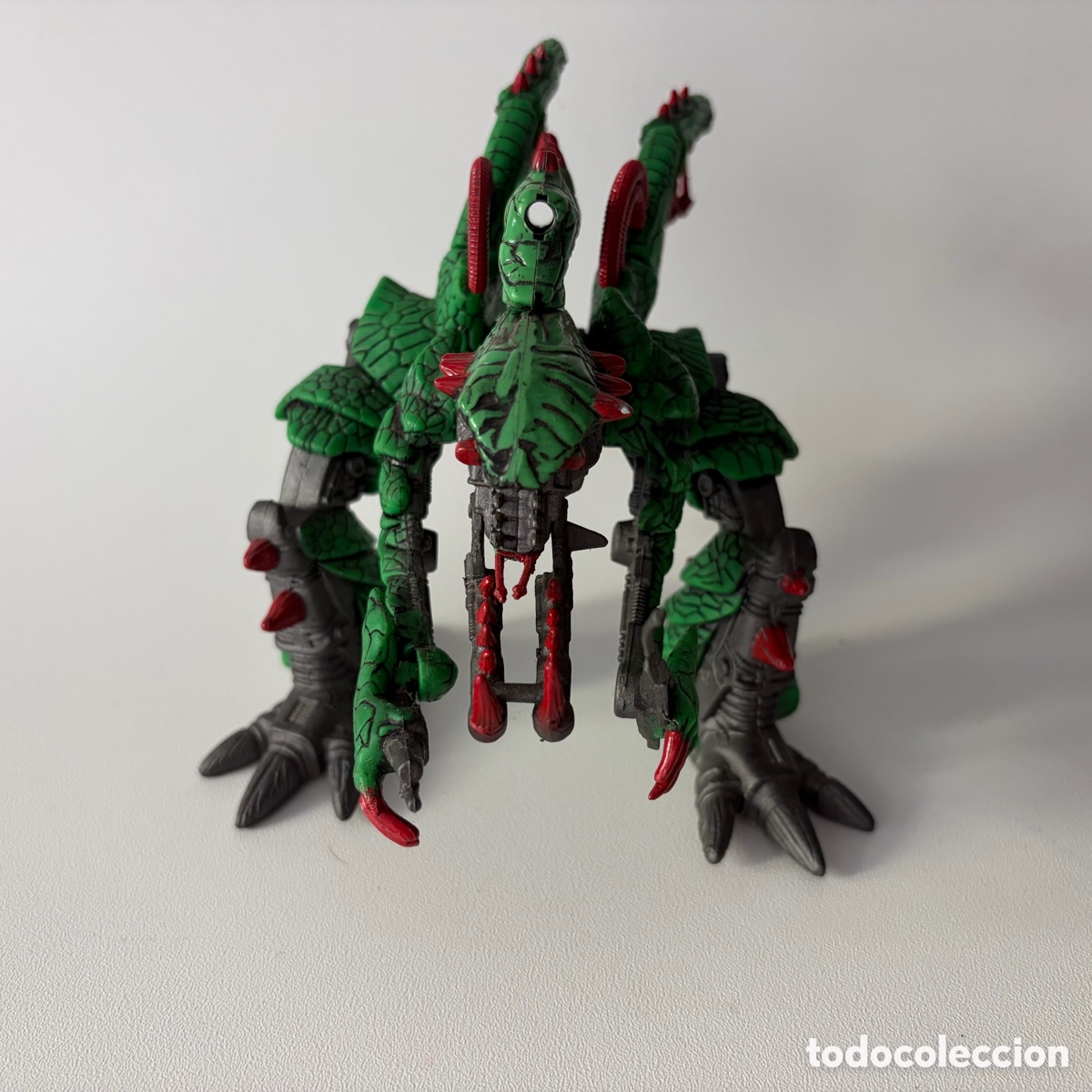 Figuras y mu&ntilde;ecos McFarlane: figura mu&ntilde;eco Thorax Total Chaos McFarlane 1996