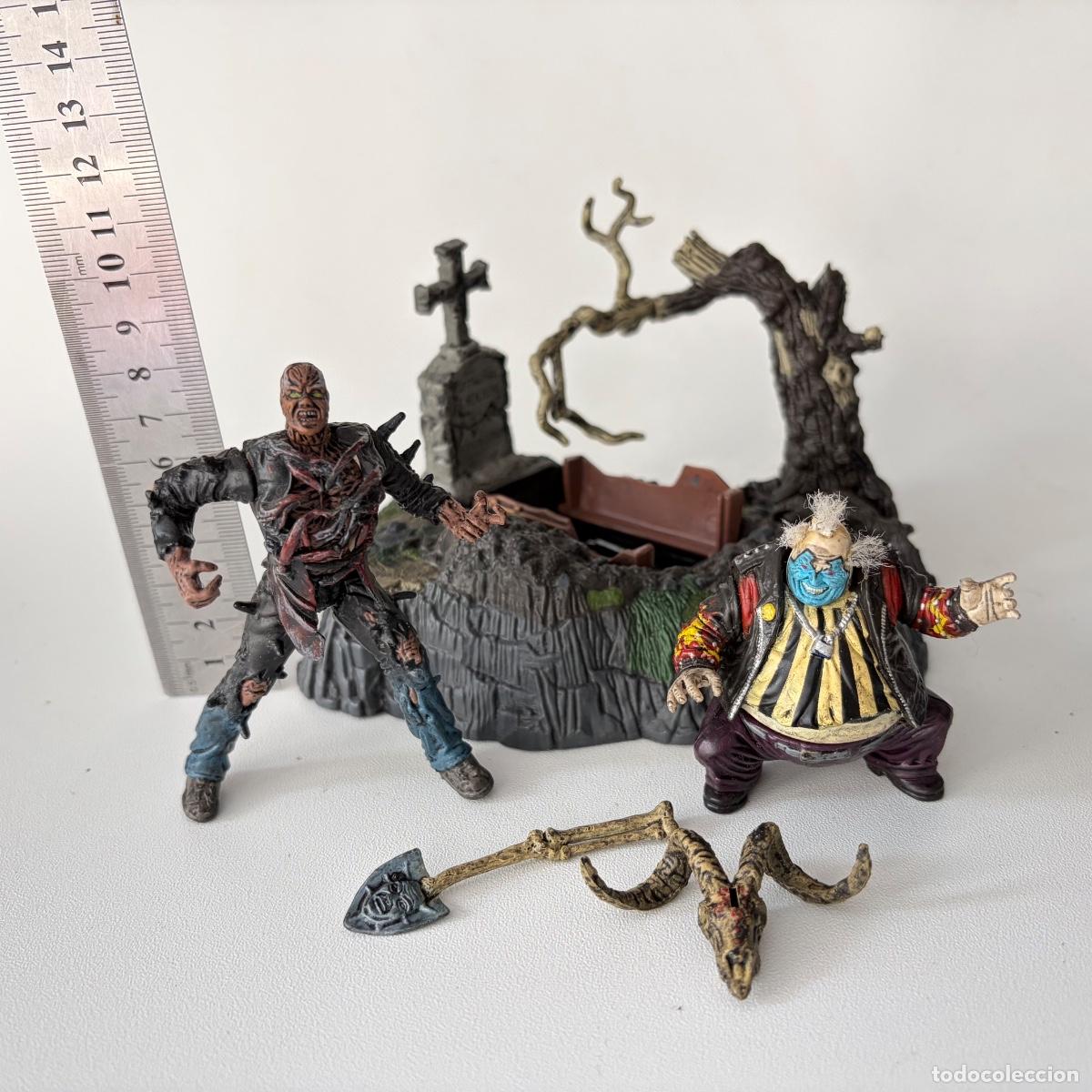 Figuras y mu&ntilde;ecos McFarlane: playset Spawn The Movie Graveyard McFarlane 1997 - Foto 3