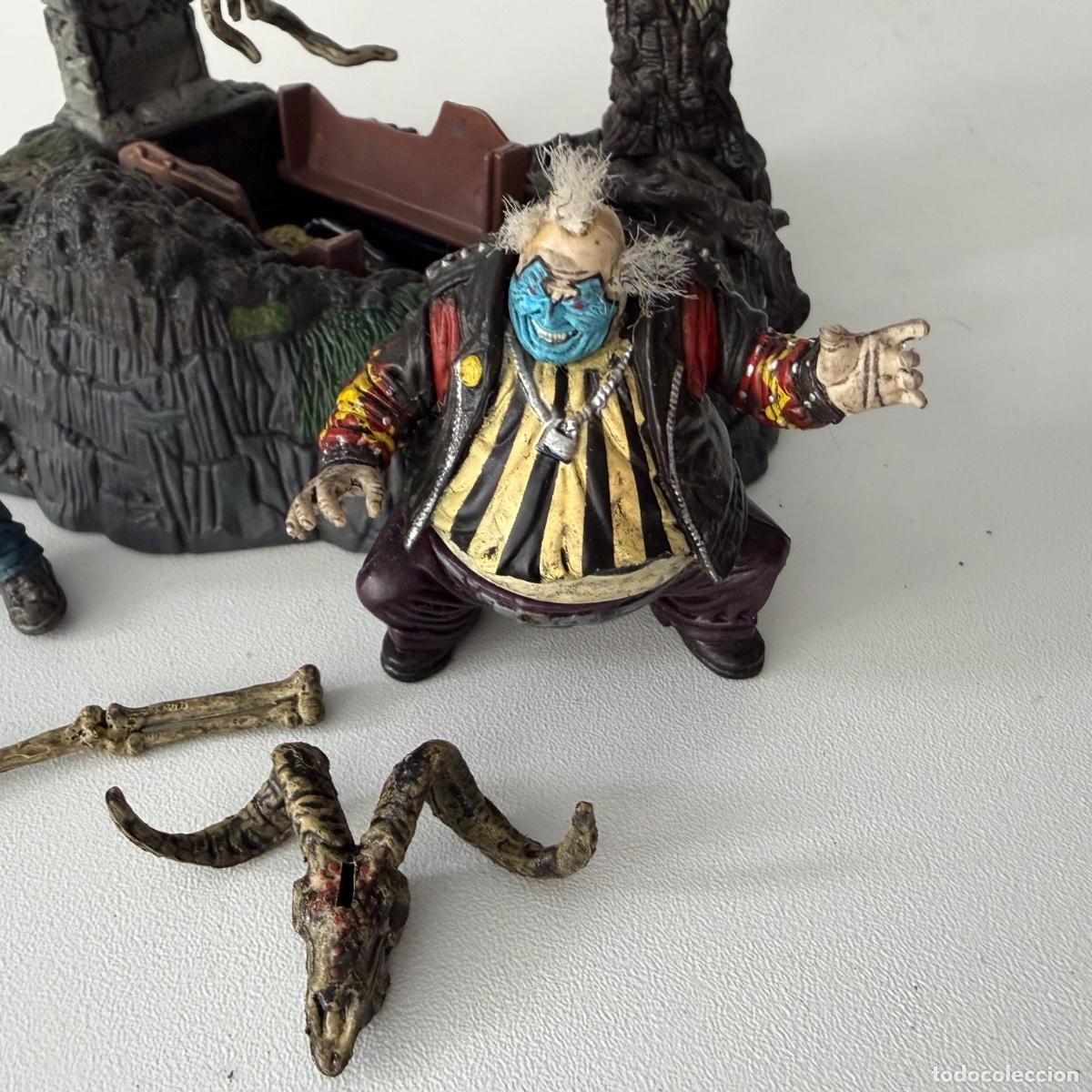 Figuras y mu&ntilde;ecos McFarlane: playset Spawn The Movie Graveyard McFarlane 1997 - Foto 4