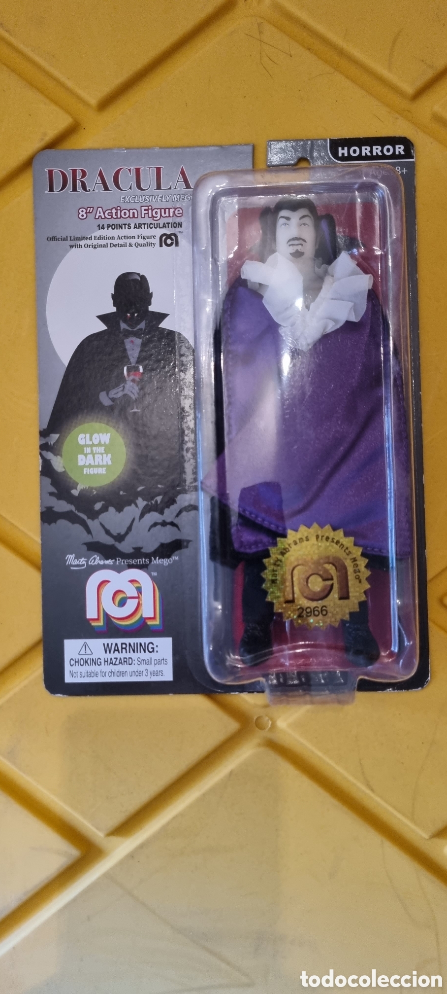 Figuras y mu&ntilde;ecos Mego: Dracula glow in the dark - Foto 1