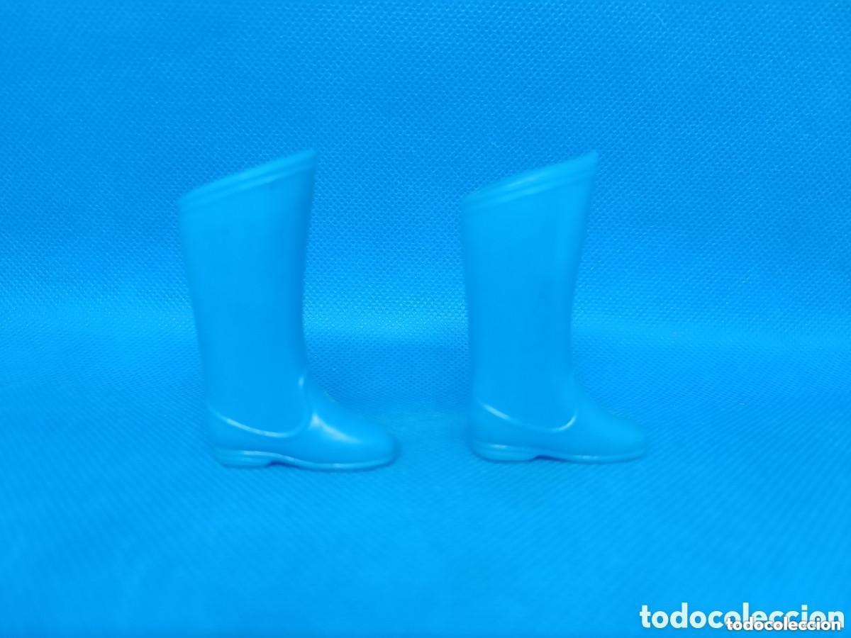 Figuras y mu&ntilde;ecos Mego: Botas originales Batman Mego - Foto 2