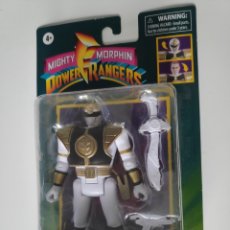 Figuras y Muñecos Power Rangers: FIGURA TOMMY WHITE RANGER POWER RANGERS RETRO MORPHIN HASBRO