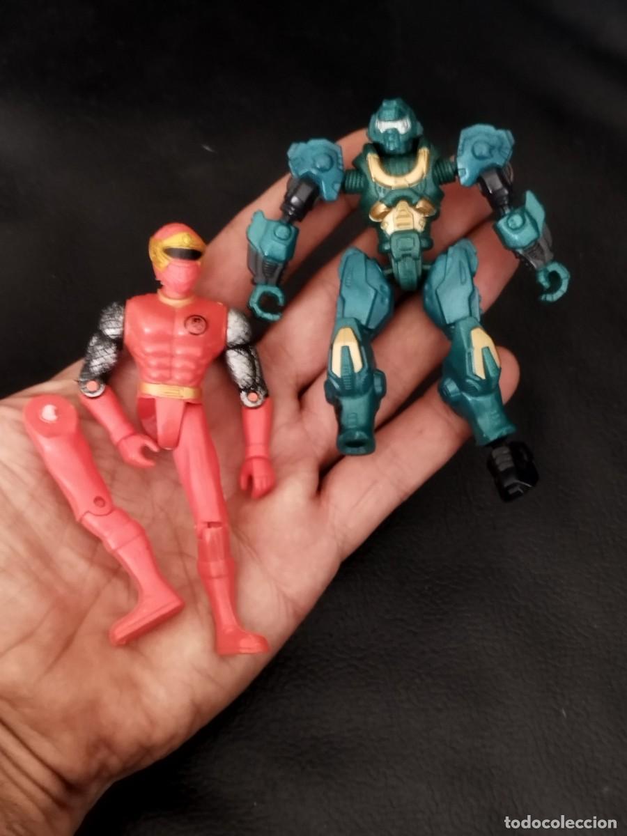 Figuras y mu&ntilde;ecos Power Rangers: Dos Figuras de acci&oacute;n Robot M.A.R.S y un power Ranger. Para piezas o restaurar.