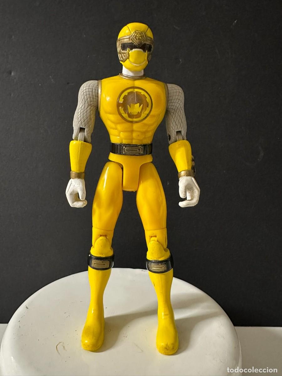 Figuras y mu&ntilde;ecos Power Rangers: Power Ranger amarillo BANDAI 2002