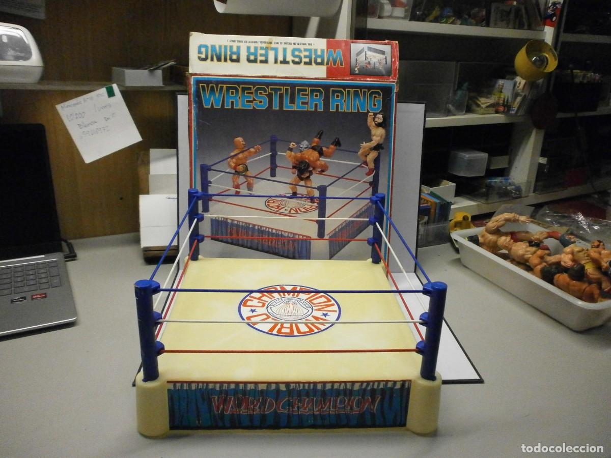 Figures and Dolls Pressing Catch: cuadrilatero ring wwf pressing catch bootleg en su caja original