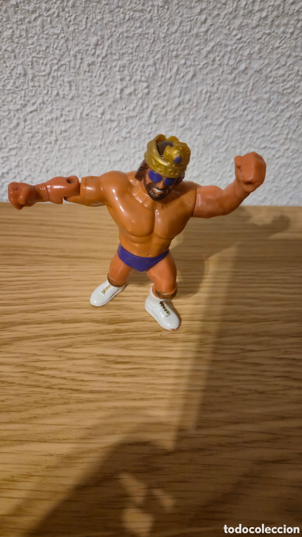 Figuras y mu&ntilde;ecos Pressing Catch: Figura rara de catch Macho Man con corona Hasbro. A&ntilde;os 90. Wrestler wrestling wwe wwf