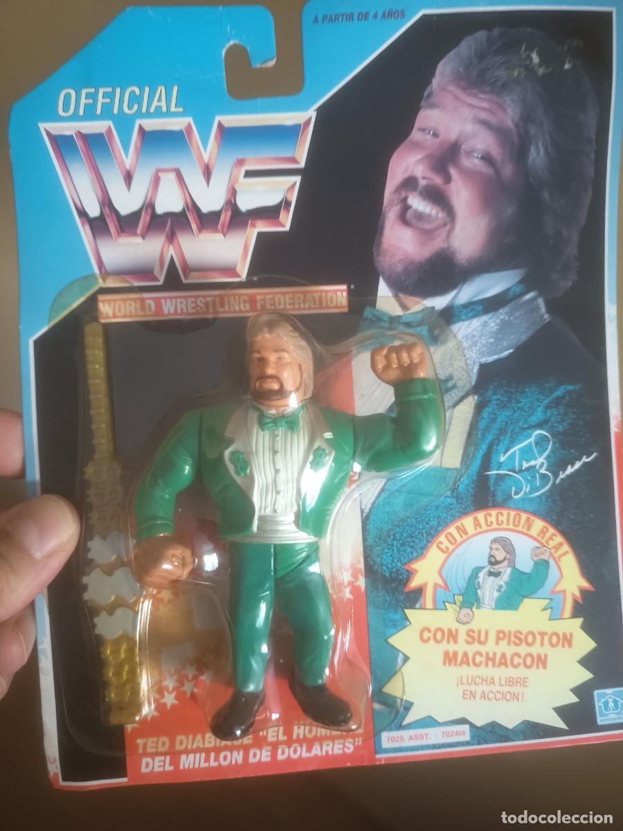Figures and Dolls Pressing Catch: WWF, EL HOMBRE DEL MILLON DE DOLARES,( ORIGINAL,)