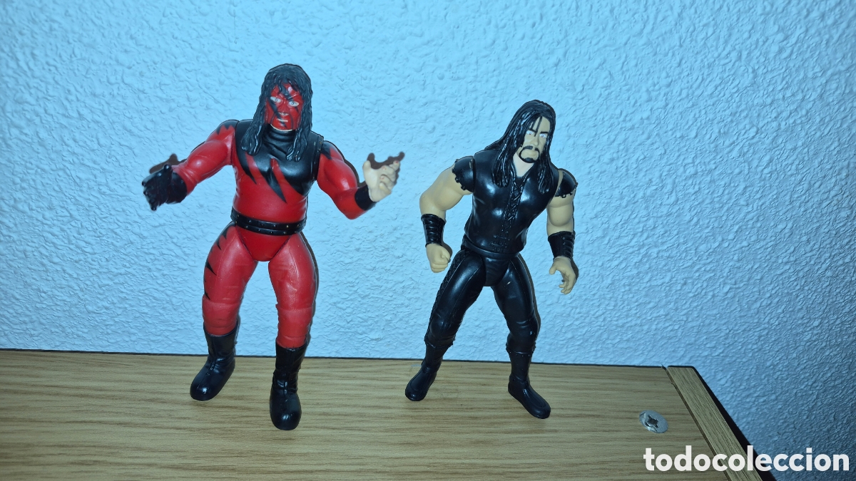 Figuras y mu&ntilde;ecos Pressing Catch: 2 antiguas figuras de catch Undertaker y Kane wwe wwf wrestler wrestling