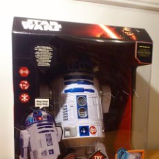 Figuras y Muñecos Star Wars: STAR WARS - R2 D2 - R2D2 - ROBOT - INTERACTIVO - LUCES SONIDOS - MANDO - 45 CM - PRECINTADO NUEVO. Lote 94830819
