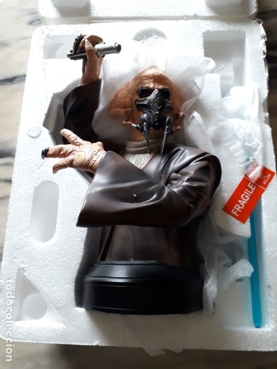Figuras y mu&ntilde;ecos Star Wars: star wars plo koon bust - Foto 1