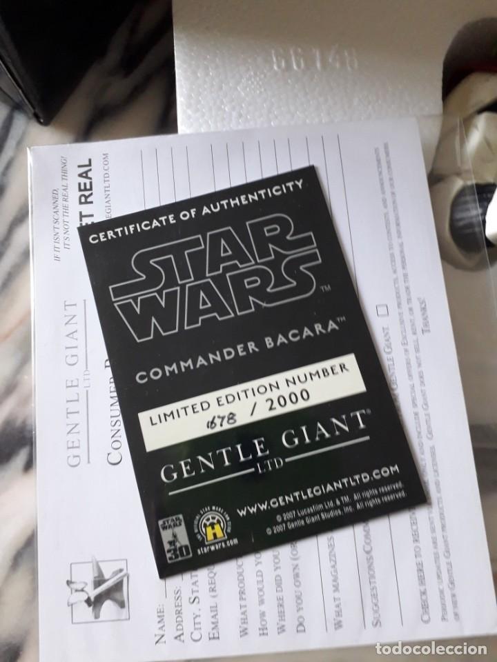 Figuras y mu&ntilde;ecos Star Wars: star wars commander bacara bust gentle giant - Foto 6
