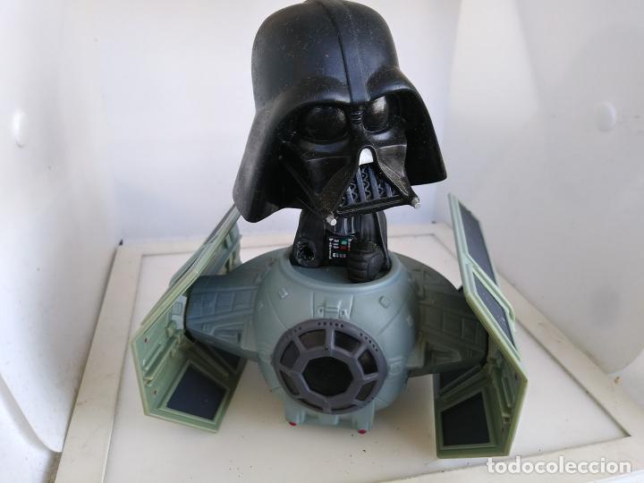 Figuras y mu&ntilde;ecos Star Wars: Funko 2007 Darth Vader Star Wars nave - Foto 2