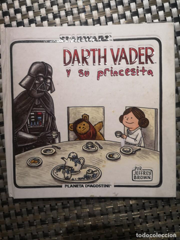 Figuras y mu&ntilde;ecos Star Wars: Comic Star Wars Darth Vader y su princesita - Foto 1