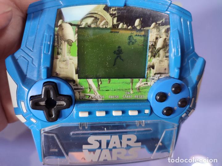 Figuras y mu&ntilde;ecos Star Wars: Video consola Star Wars funcionando - Foto 3