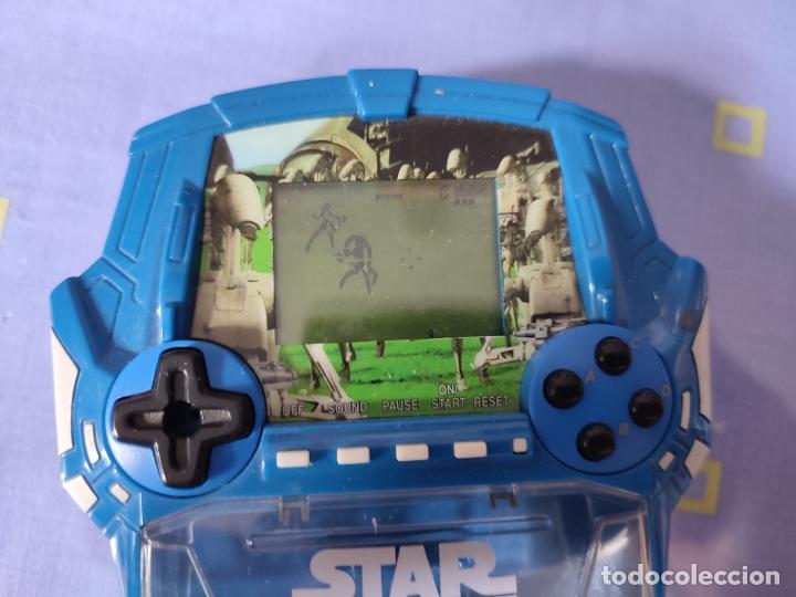 Figuras y mu&ntilde;ecos Star Wars: Video consola Star Wars funcionando - Foto 4