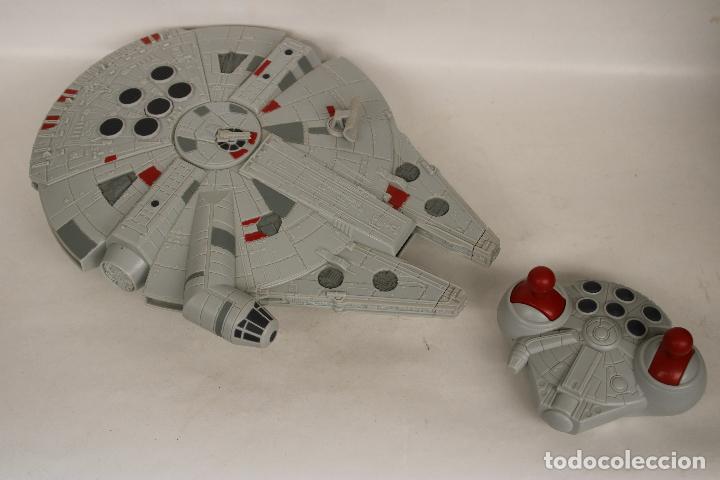 Figuras y mu&ntilde;ecos Star Wars: alcon milenario con mando - Foto 2