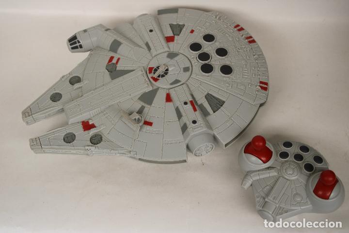 Figuras y mu&ntilde;ecos Star Wars: alcon milenario con mando - Foto 3