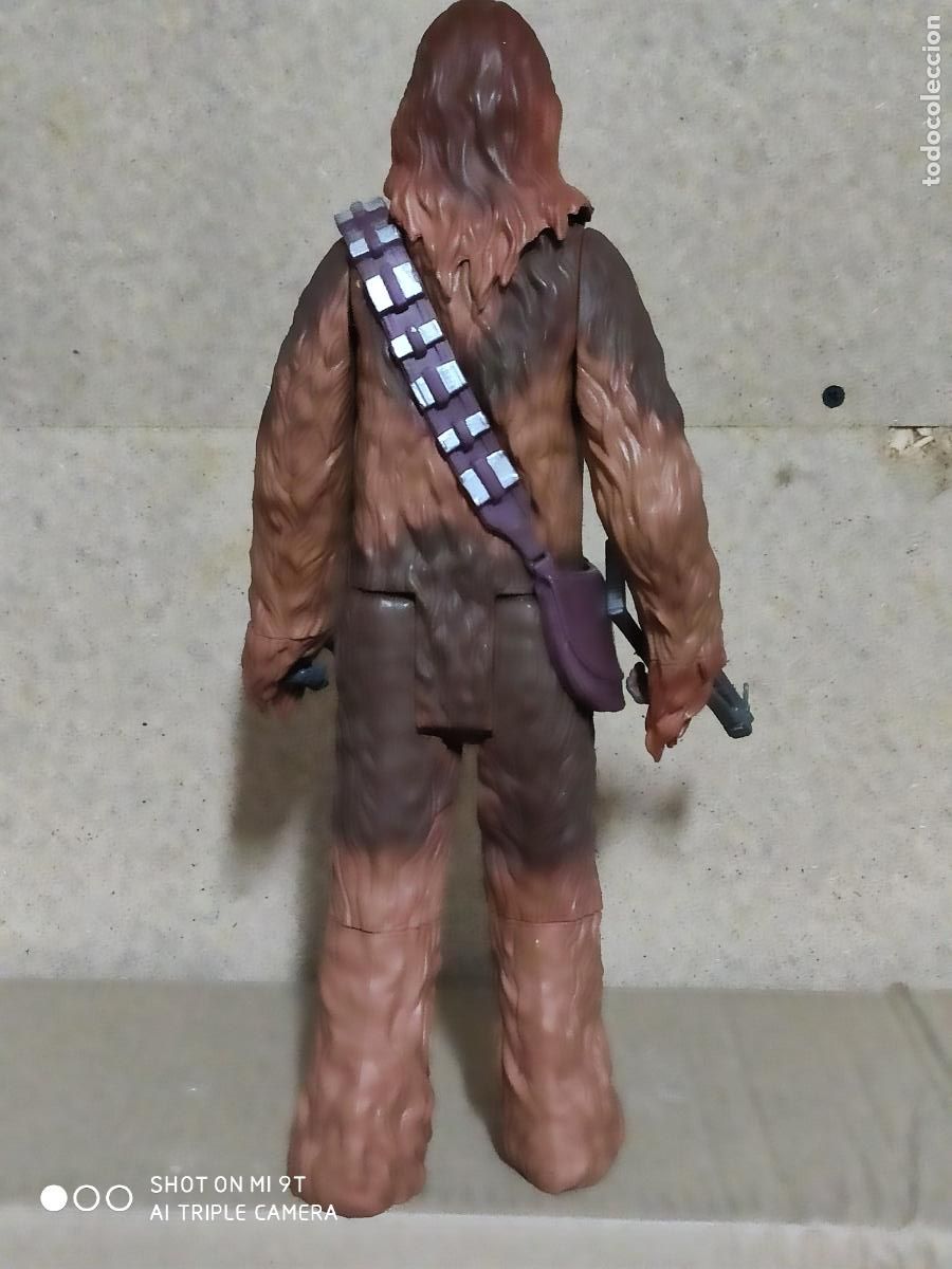 Figuras y mu&ntilde;ecos Star Wars: CHEWBACCA STAR WARS HASBRO 33 CM - Foto 3