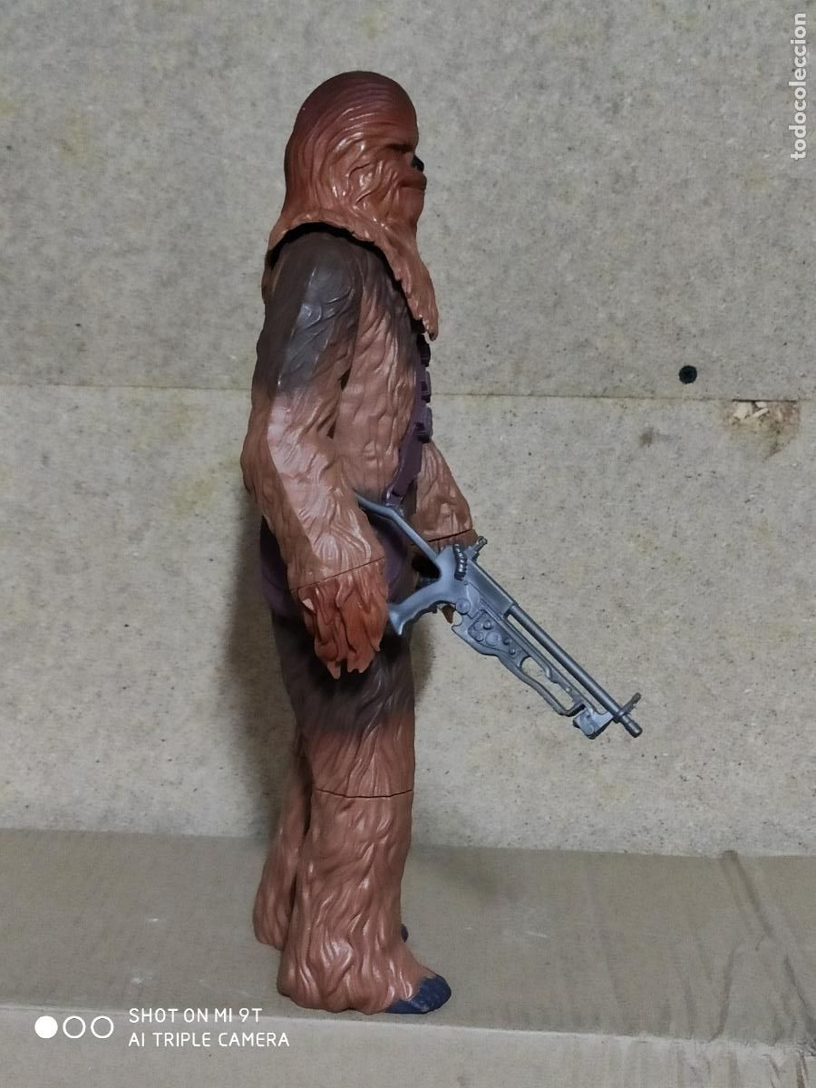 Figuras y mu&ntilde;ecos Star Wars: CHEWBACCA STAR WARS HASBRO 33 CM - Foto 4