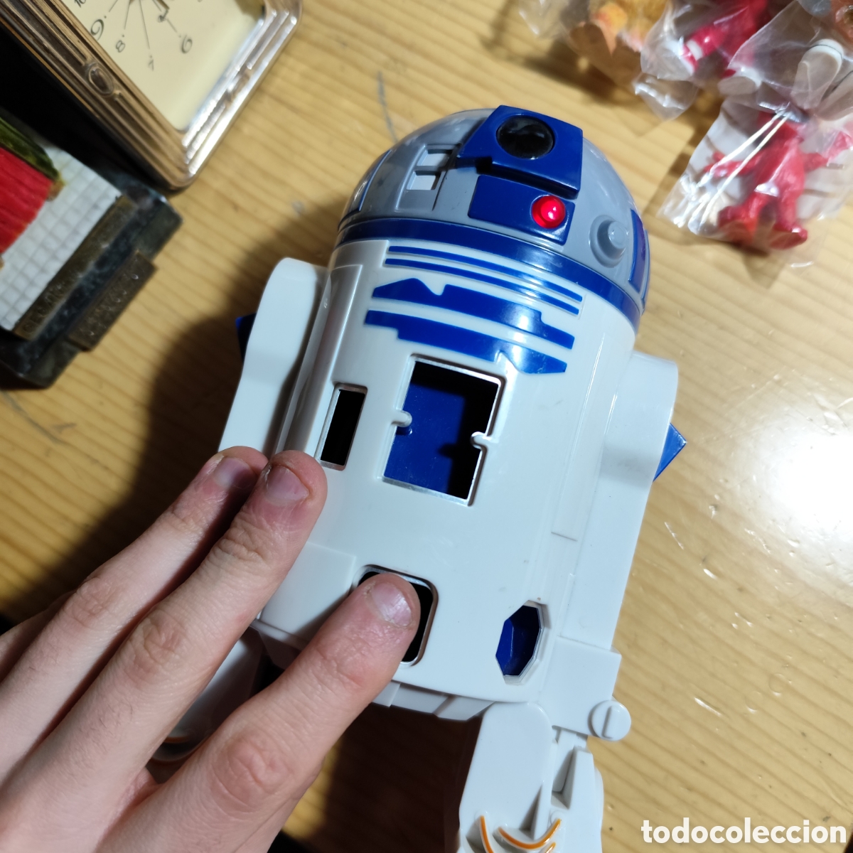 Figuras y mu&ntilde;ecos Star Wars: ROBOT - R2-D2 - STAR WARS - TH CLONE WARS - IMC - 20 CM - FUNCIONANDO - Foto 9
