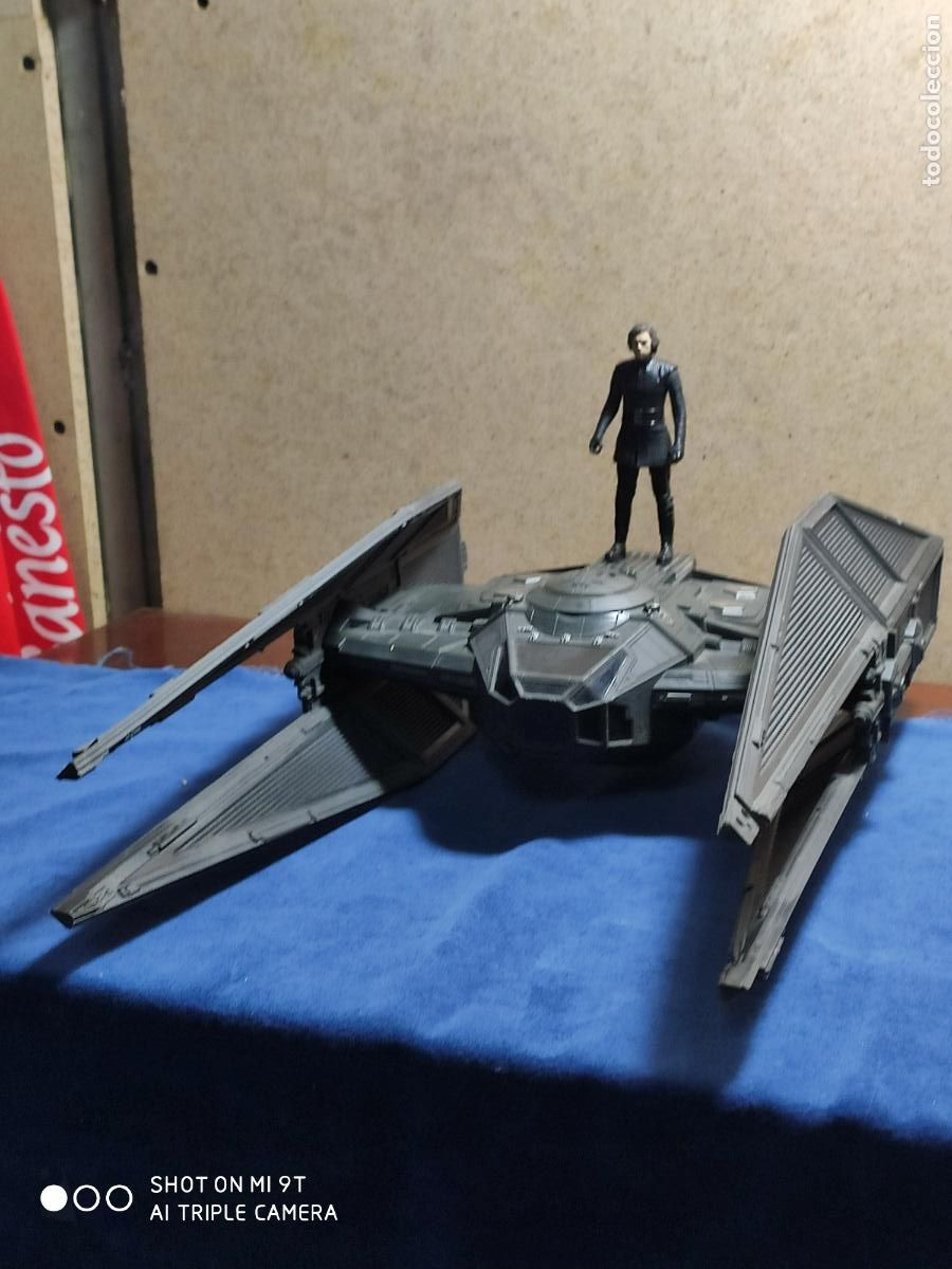 Figuras y mu&ntilde;ecos Star Wars: STAR WARS TIE SILENCER + FIGURA - Foto 1