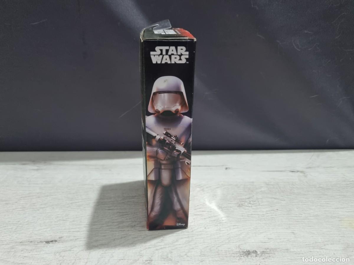 Figuras y mu&ntilde;ecos Star Wars: Figura Star wars snowtrooper - Foto 4