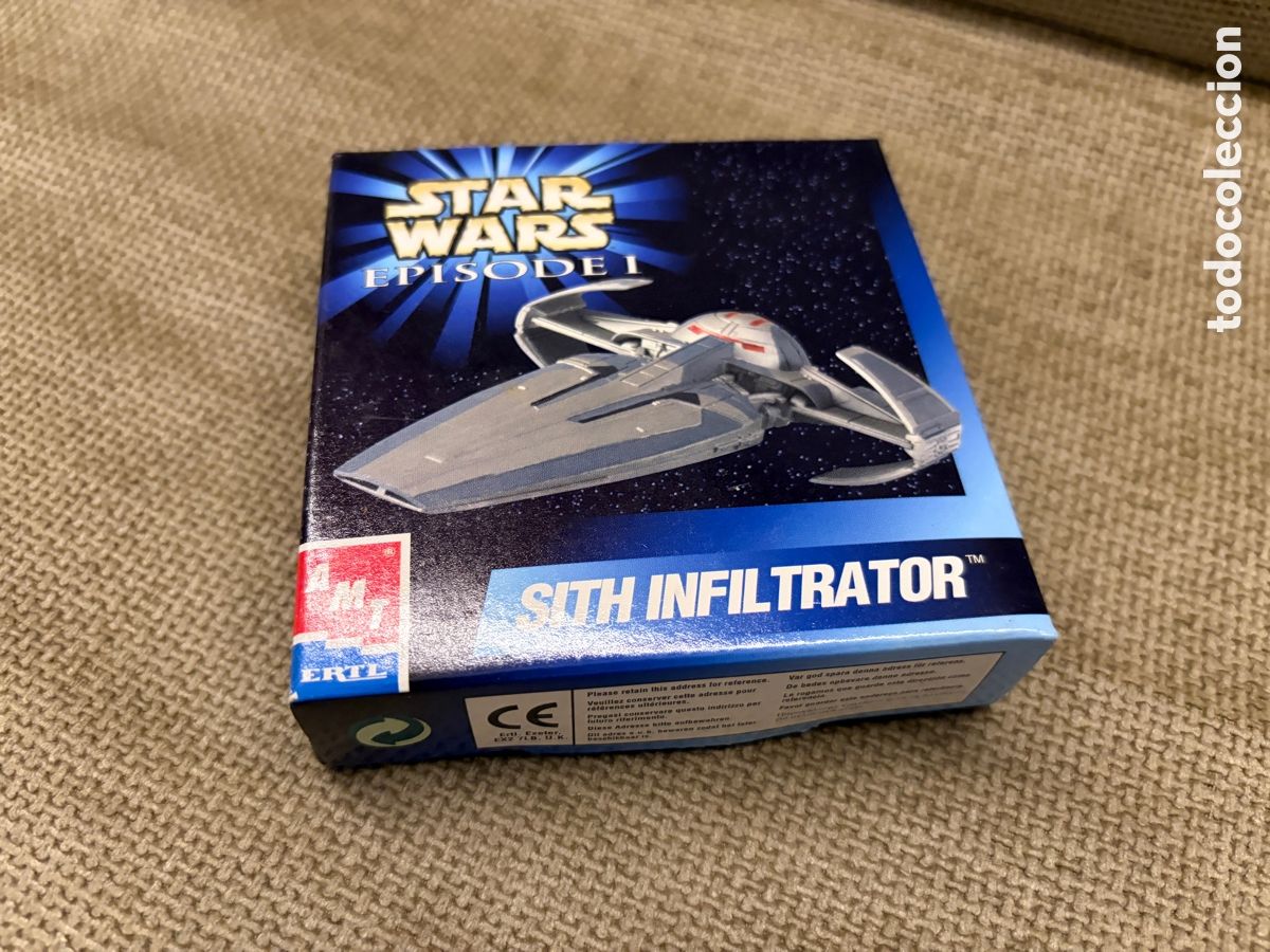 Figuras y Mu&ntilde;ecos Star Wars: STAR WARS EPISODE I ERTL SITH INFILTRATOR&trade; AMT ERTL ref 30140