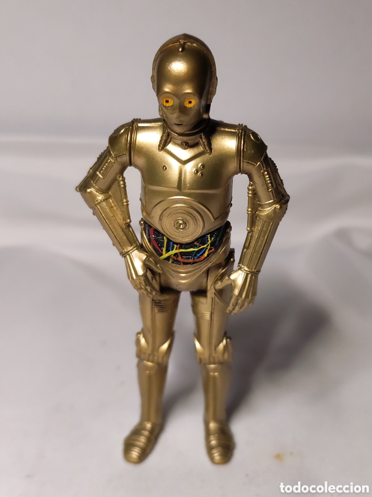 Figuras y Mu&ntilde;ecos Star Wars: STAR WARS. Figura de accion C-3PO. Hasbro.
