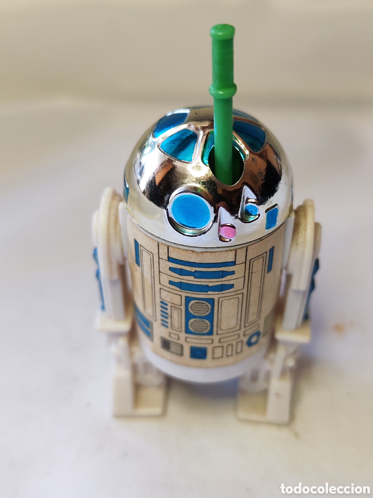 Figuras y Mu&ntilde;ecos Star Wars: STAR WARS. R2-D2 (Artoo-Detoo) With pop up Lightsaber. 1977.