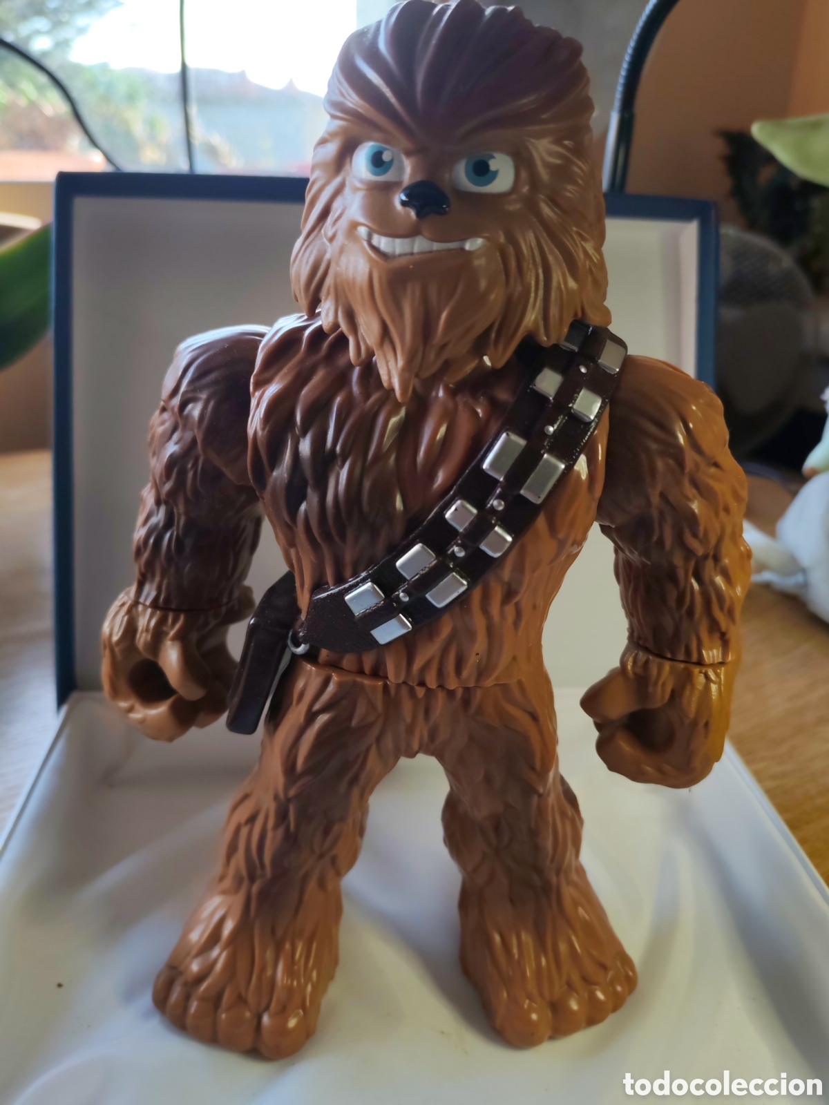 Figuras y Mu&ntilde;ecos Star Wars: STAR WARS. Chewacca.. lucasfilm . Hasbro Star Wars Galactic. 27.cm.