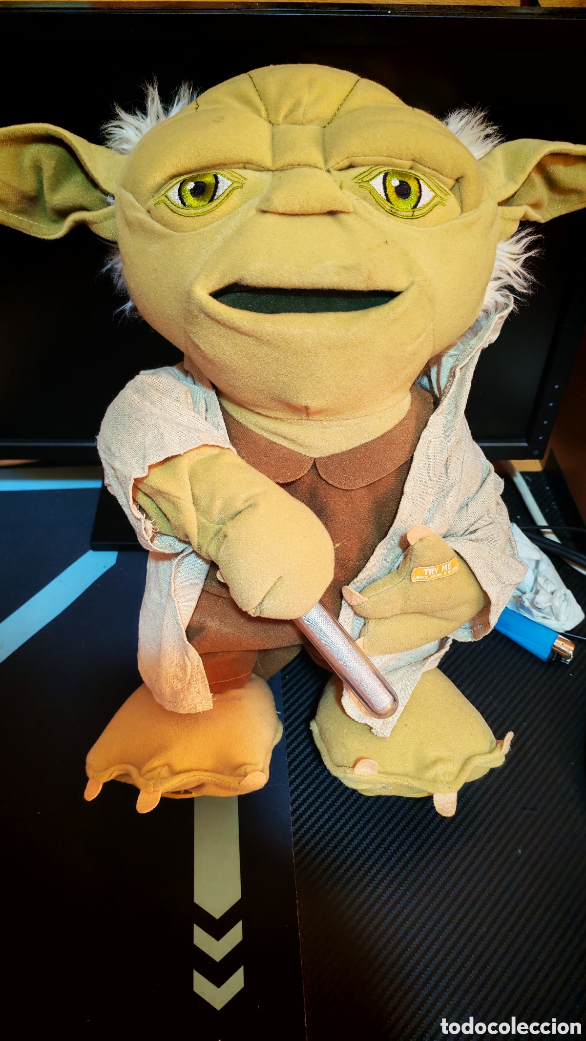 Figuras y Mu&ntilde;ecos Star Wars: STAR WARS. Peluche interactivo. Star Lightsaber Battle Yoda Deluxe Talking Action Plus