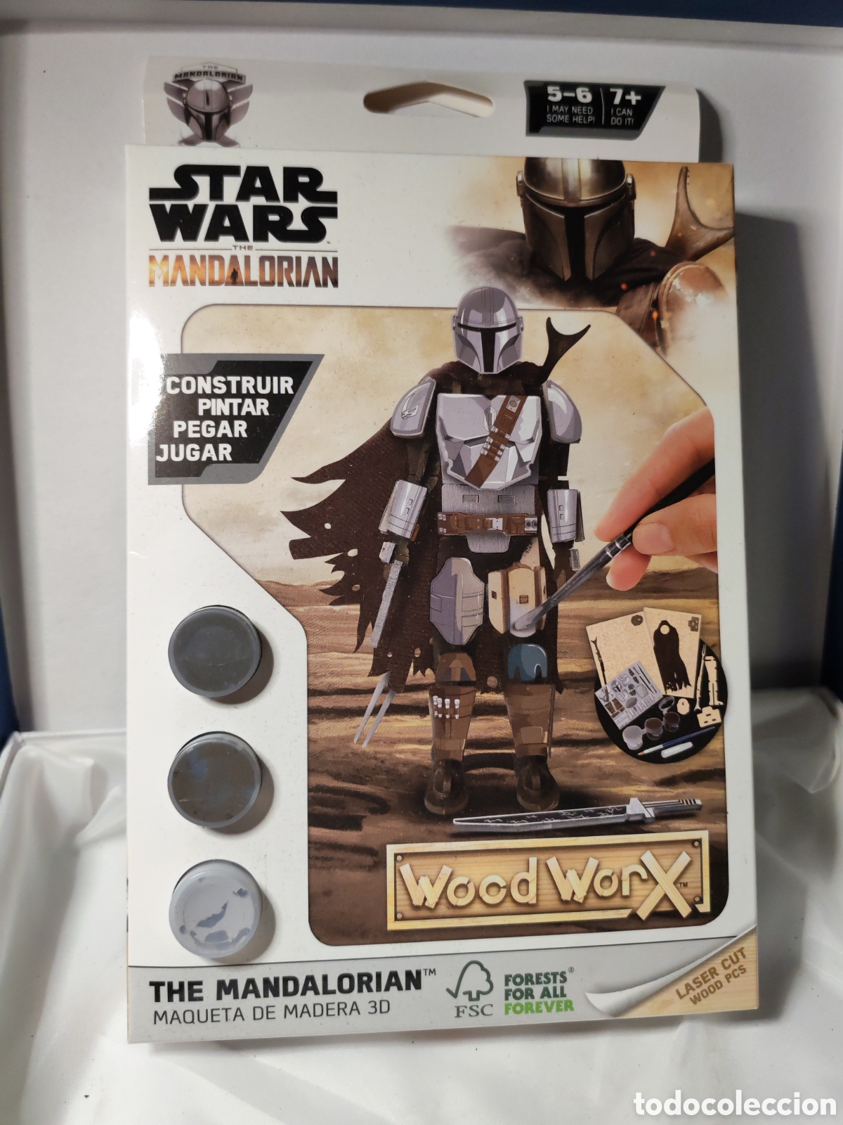 Figuras y Mu&ntilde;ecos Star Wars: Star Wars. Kit maqueta de madera 3D del personaje The Mandalorian. Wood Worx. Disney.