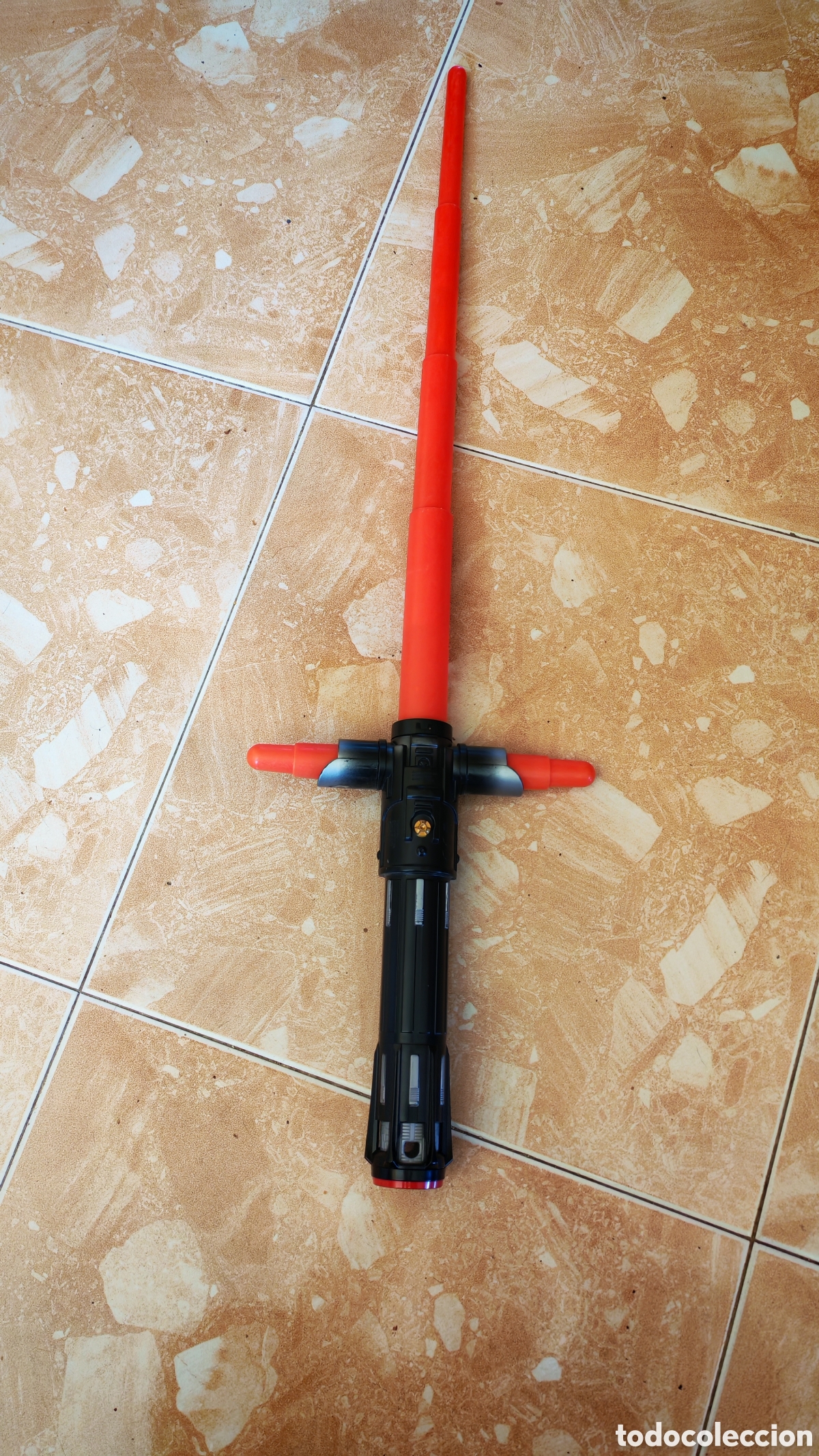 Figuras y Mu&ntilde;ecos Star Wars: Star wars. Sable de luz de Kylo Ren. BlasdeBuilders. Hasbro. 2015