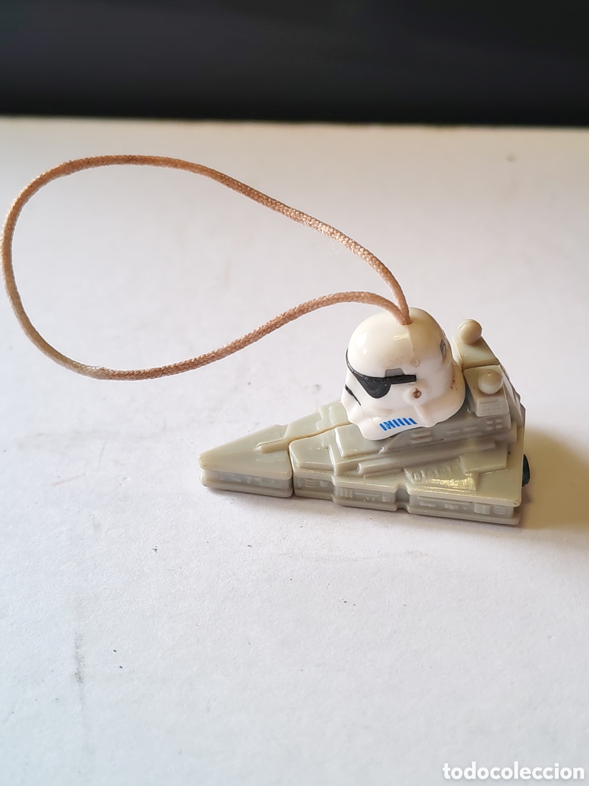 Figuras y Mu&ntilde;ecos Star Wars: STAR WARS. Llavero de Kinder sorpresa Star Wars Episodio VII. 2016