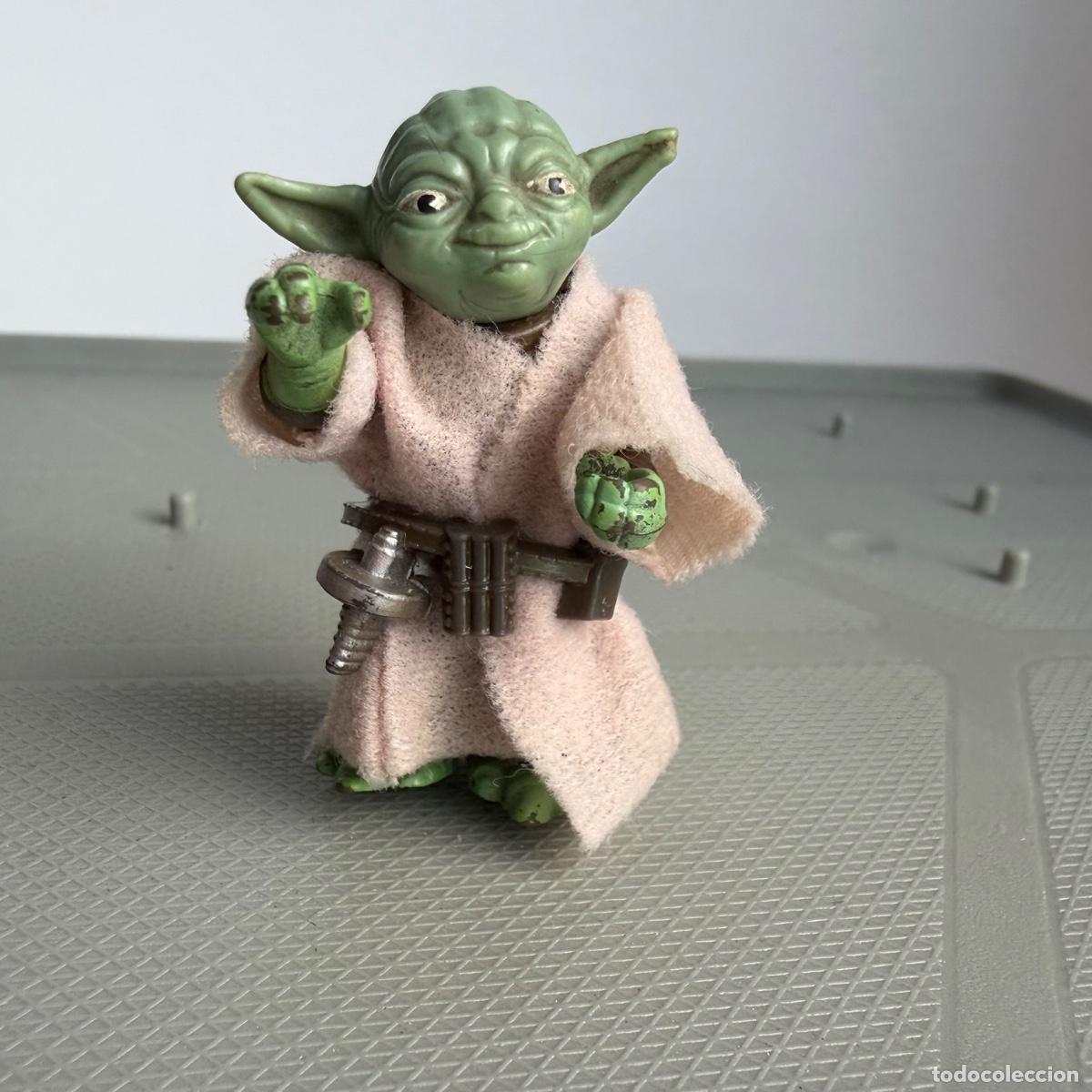 Figuras y Mu&ntilde;ecos Star Wars: Figura mu&ntilde;eco Yoda Star wars Smile 1980 original hong kong Kenner capa cinturon
