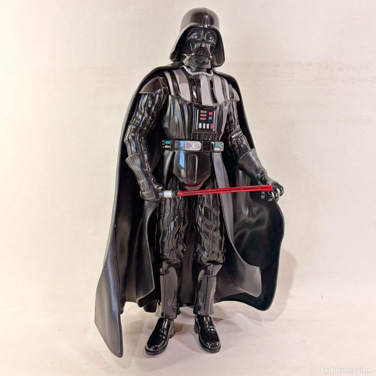 Figuras e Bonecos Star Wars: FIGURA STAR WARS DARTH VANDER - 2013 DISNEY 37 CMS - FUNCIONA