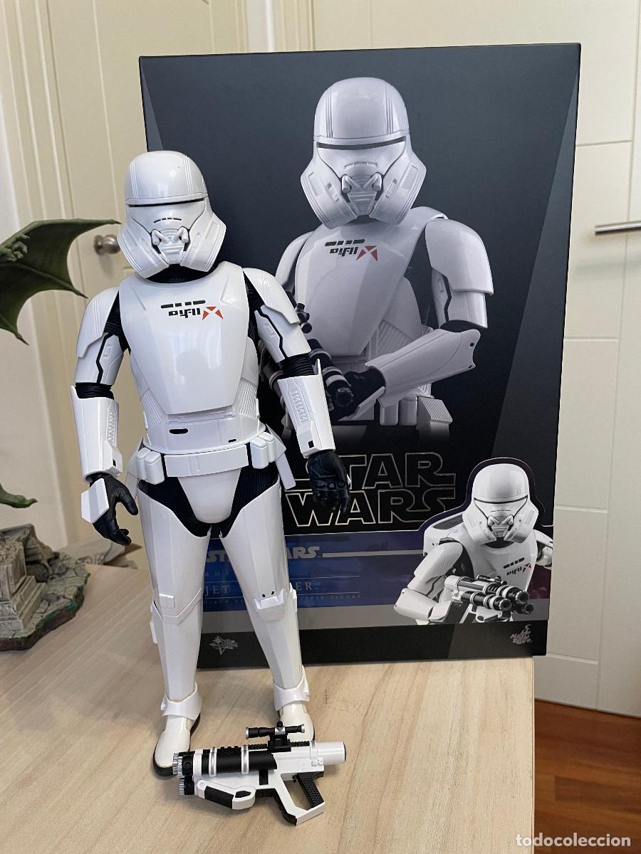 Figuras y mu&ntilde;ecos Star Wars: HOT TOYS. Jet Trooper. En su caja. Perfecto estado.