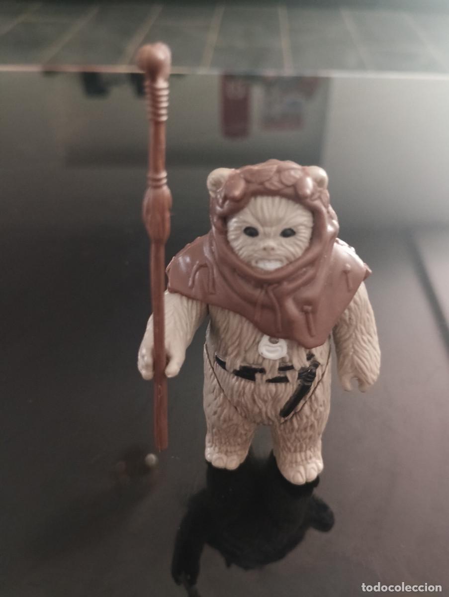 Figuras y mu&ntilde;ecos Star Wars: CHIEF CHIRPA LFL 1983 Relieve borrado Variante Hk on Raised Bar Completo Original Kenner Star Wars